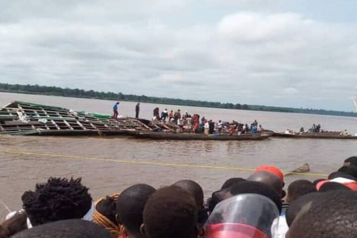 民主剛果週三發生嚴重船難。圖/取自Serge Kanyinda《推特》