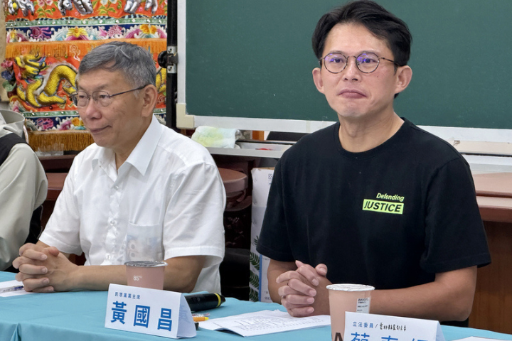 雲林爆百人退黨　柯文哲、黃國昌回應風波：沒人進出是化石黨
