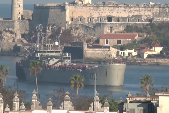 美國封鎖加劇能源危機　墨西哥兩艘艦艇滿載人道物資馳援古巴