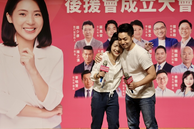 蔣萬安站台力挺反罷免 一句話讓徐巧芯感動到哭 