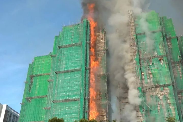 香港世紀惡火延燒17小時奪55命　竹棚助燃？專家揭真正禍首