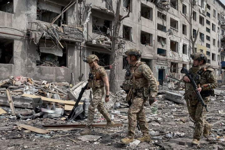 俄稱突擊部隊已推進波克羅夫斯克市區　基輔：防線仍穩固