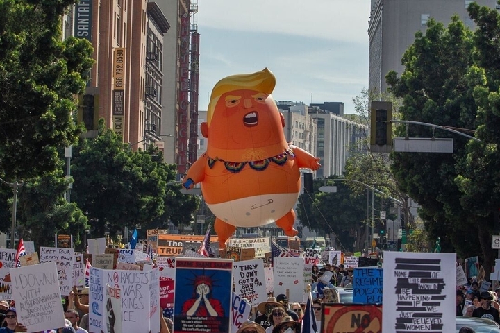 各地反川普「無王日」浪潮再起　全美50州900萬人上街怒吼