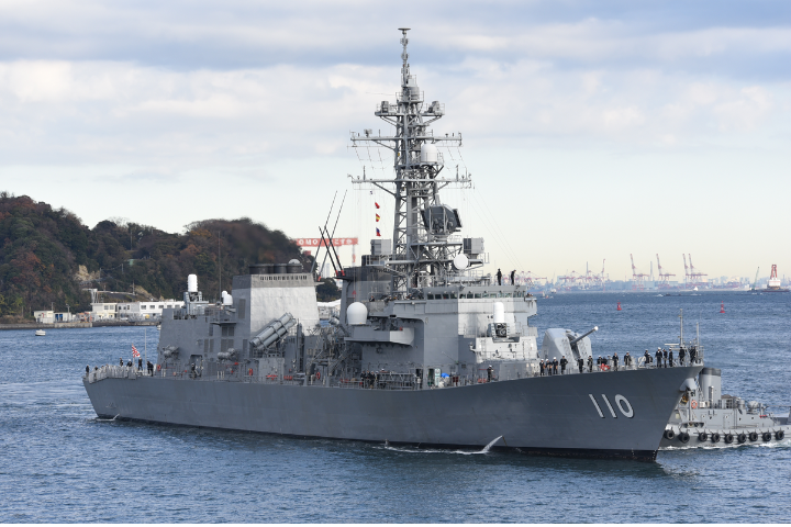 日媒日前曾報導，6月12日，日本自衛隊護衛艦「高波號」曾通過台海，但張競認為，通過台海的實際是驅逐艦伊勢號及涼波號。圖／取自維基百科