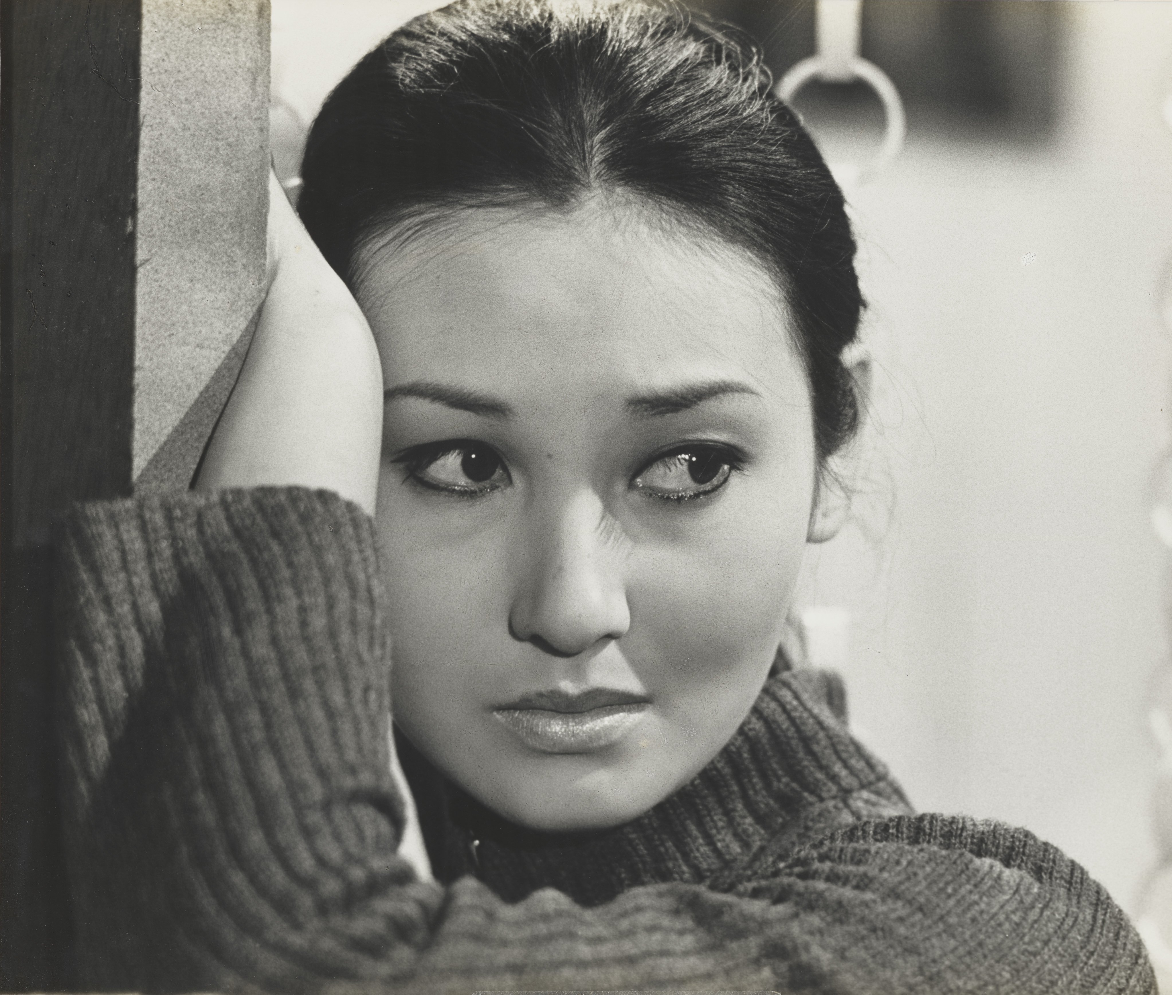 謝震隆，〈落花時節-張美瑤〉劇照攝影，1968。圖/國家攝影文化中心