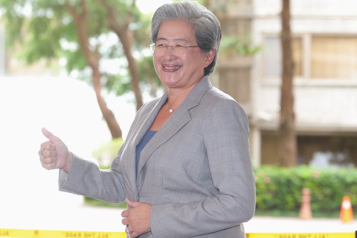 駁斥AI泡沫論　蘇姿丰抵台　強調「創新與安全並行」