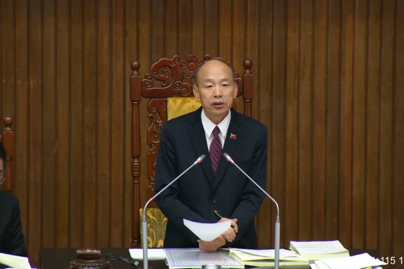 《學校衛生法》三讀修正禁止電子煙　月經教育正式入法