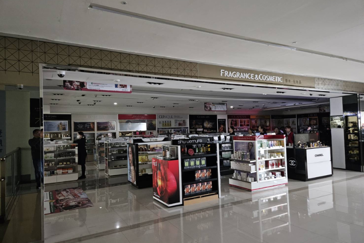 【更新】松山機場無預警大停電　數百旅客受影響　民航局說明