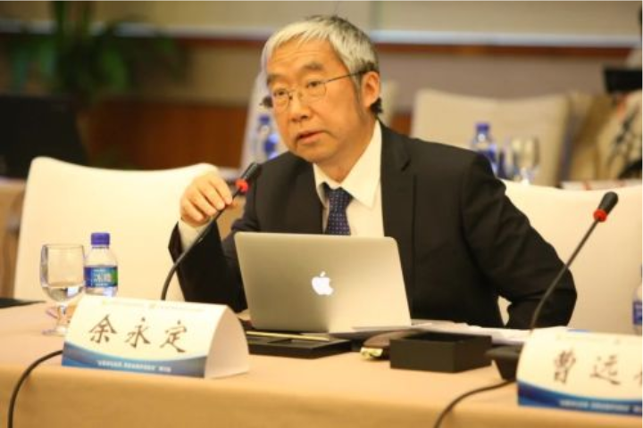 社科院學部委員余永定則持續堅守「基礎設施投資」才是中國經濟首要推進力的主張。圖／取自觀察者網