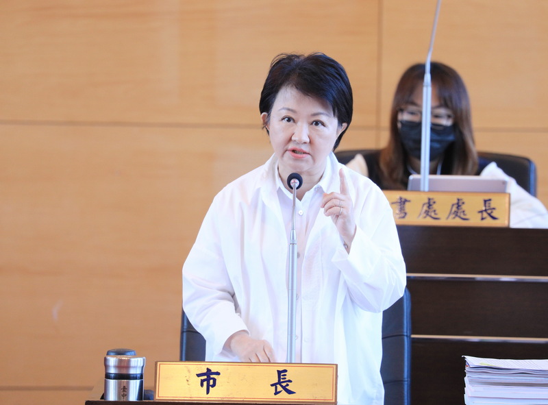 台中市長盧秀燕呼籲總統賴清德出面澄清是否支持戒嚴。圖/中央社