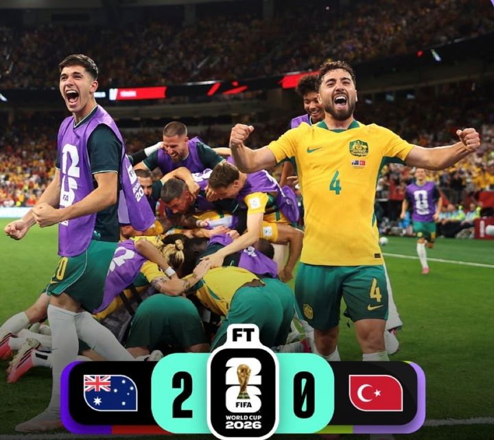 世界盃D組小組賽爆出冷門戰果，澳洲2比0爆冷擊敗土耳其。圖/取自FIFA X