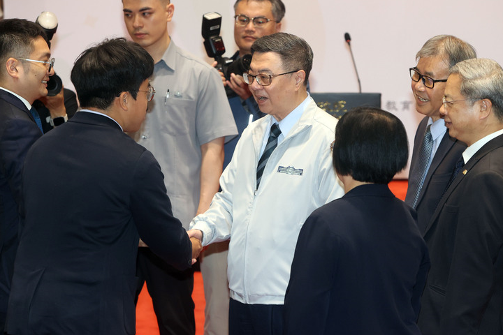 國安考量 政院五長列首波調查