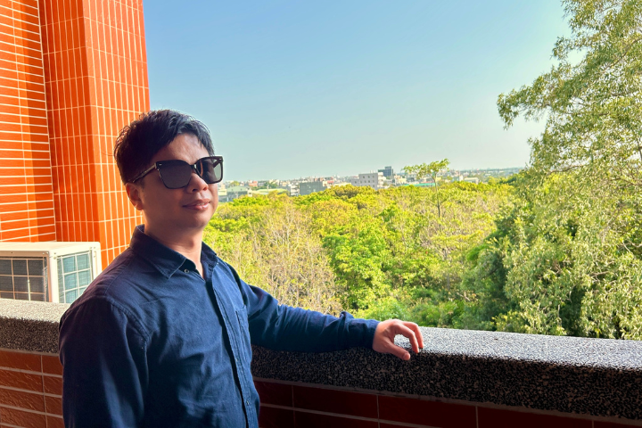 得到第33屆金曲獎最佳台語男歌手獎的王俊傑，昨日在社群平台上發聲挺罷免。圖/取自王俊傑臉書