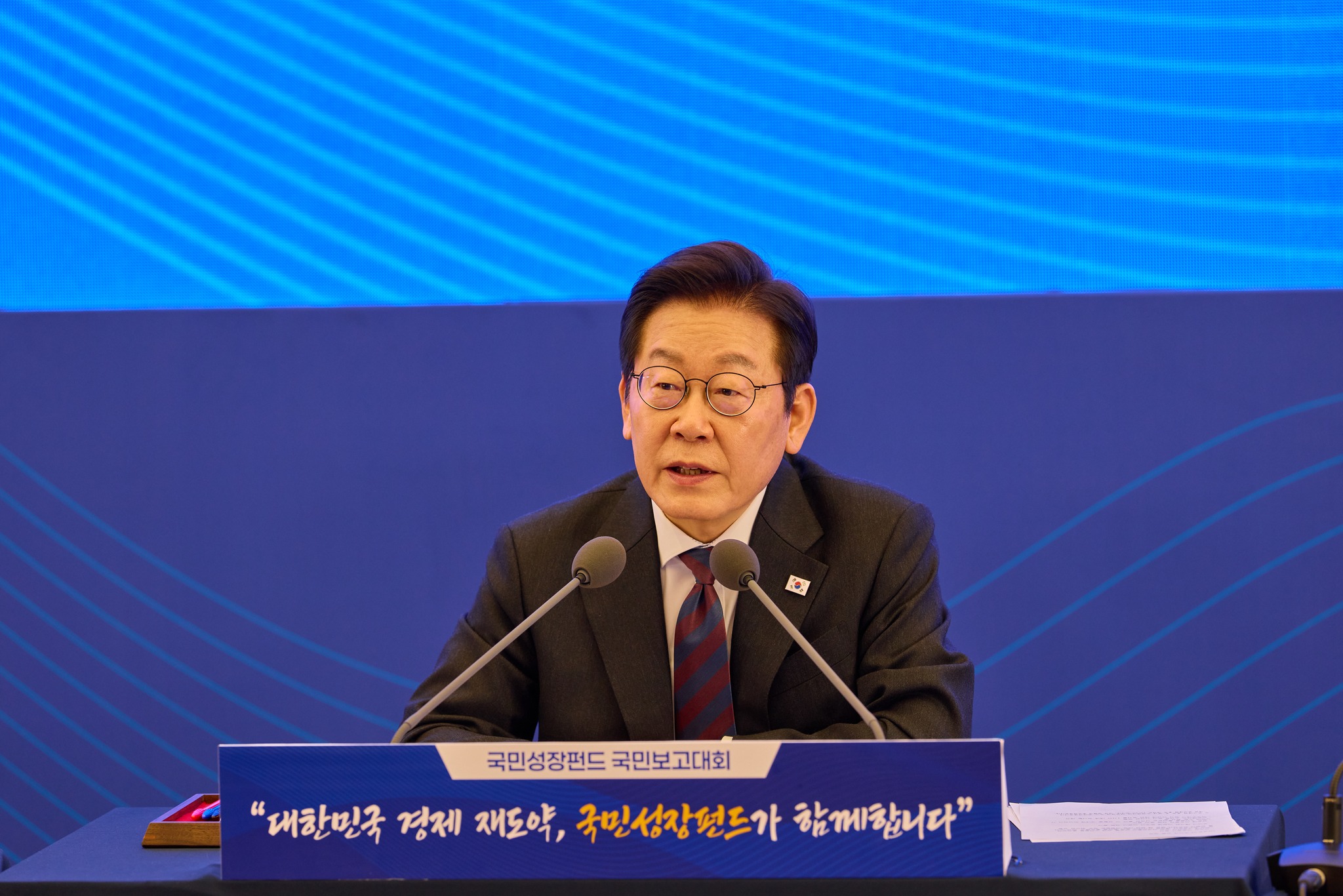 韓國總統李在明今年6月與大陸國家主席習近平通話，如果習下月底赴韓參加APEC，「習李會」也將展開，李在明盼能在中美間當「橋樑」。圖／取自이재명 FB