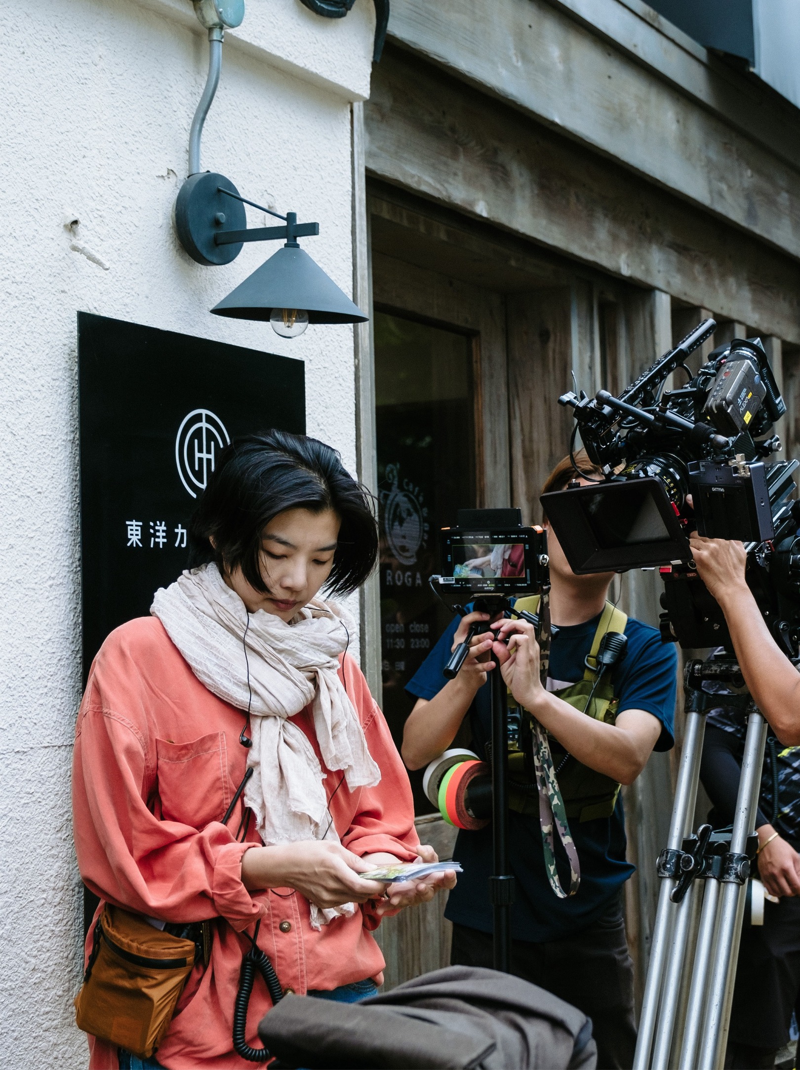 何妙祺編劇出身，曾跟周星馳一起工作，首次執導《我談的那場戀愛》圖/甲上娛樂提供