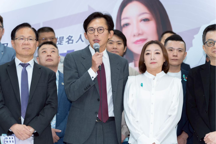黃光芹開撕黃國昌！爆兩人私下談話　網風向大逆轉：恐怖「芹」人
