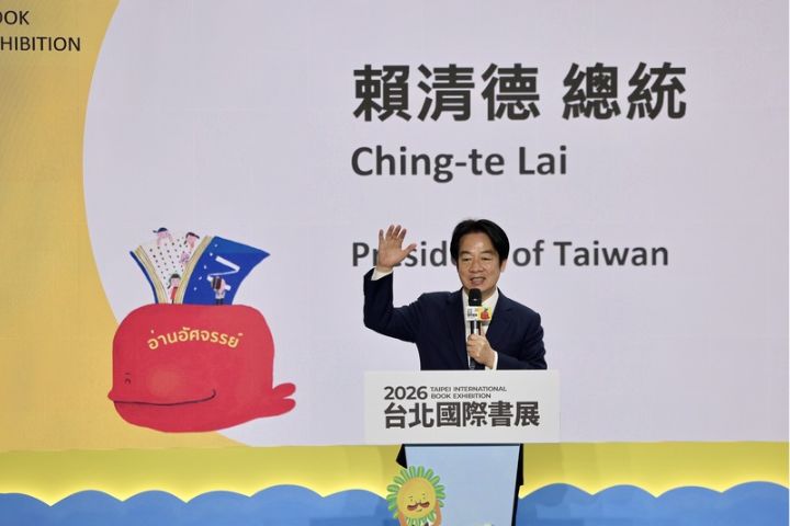 【梅花專論】賴總統講笑話：好書優於名校與名師