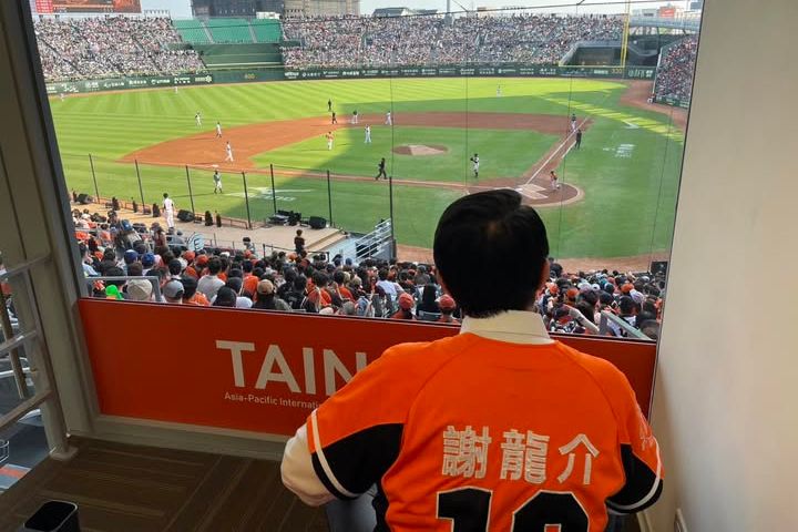 亞太棒球場招商爭議　謝龍介籲南市府讓步：支持統一獅長期經營