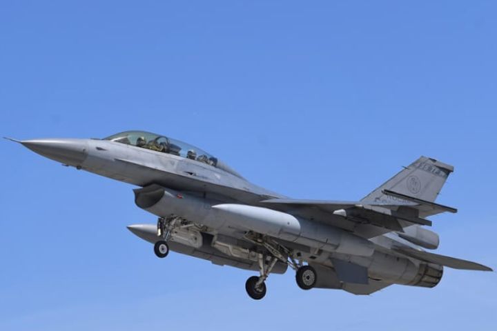 美再售台55具「軍團莢艙」　強化F-16V鎖定匿蹤殲-20、殲-35