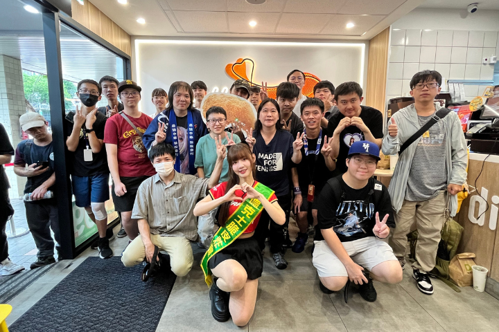 小龍女接力快閃德克士炸雞店 人氣雙人餐限時65折至8/6