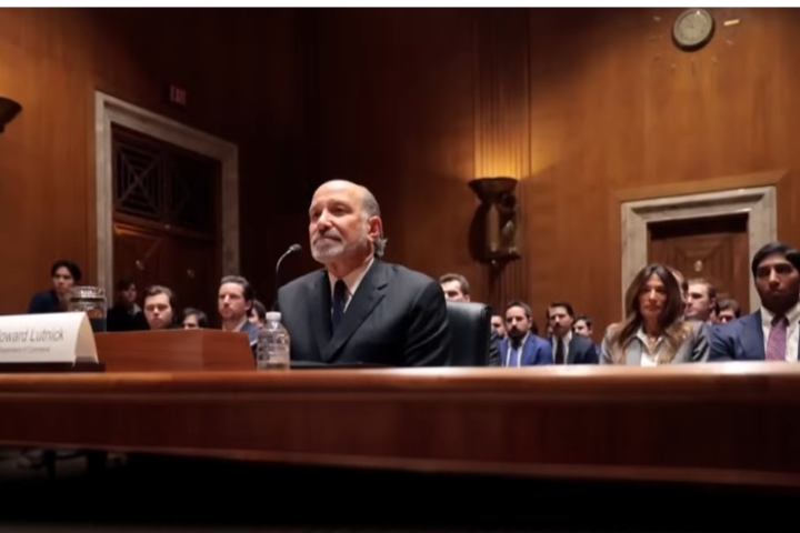 美國會嚴審盧特尼克涉艾普斯坦案　恐引爆川普期中選舉風暴