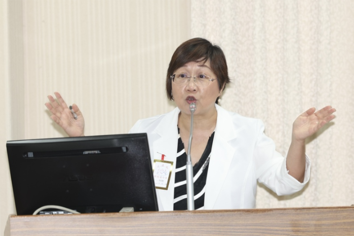簡舒培索資爭議！她爆師徒一脈相承　局長昔痛罵徐佳青「面目可憎」