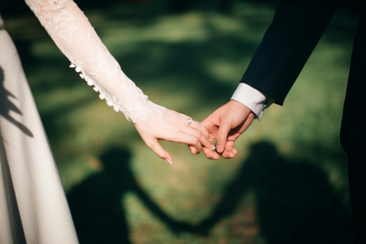 勞工婚假增至14天！外籍移工也適用　網不滿：政府應設法脫鉤