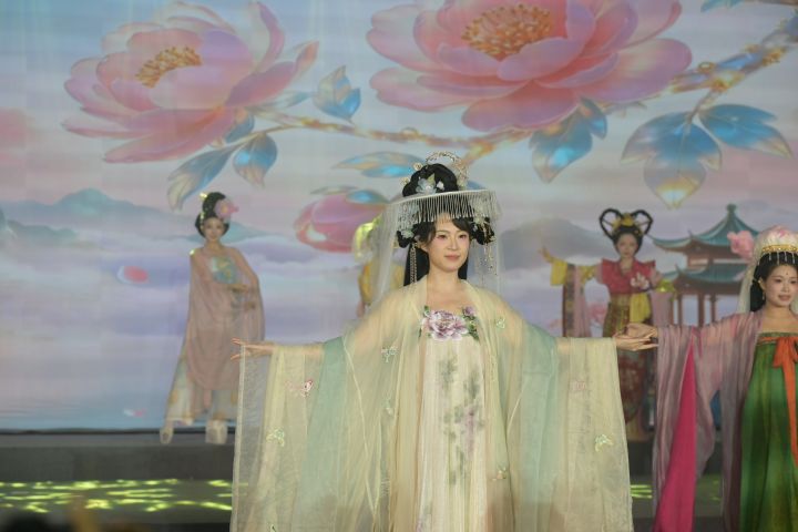 將漢服與閩都文旅深度融合，借助青年自媒體傳播，打造榕台青年文化交流名片。圖/主辦單位提供