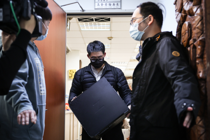 當年小吃店爽拿16.5億標案 蘇一峰：同是快篩案 高金卻遭辦