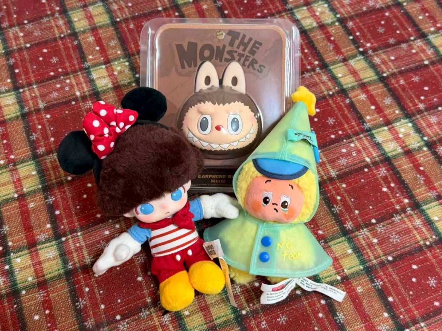 形象呆萌、治癒的盲盒公仔，成了大陸年輕人家中不可或缺的「收藏品」。圖/中新社記者劉遠攝