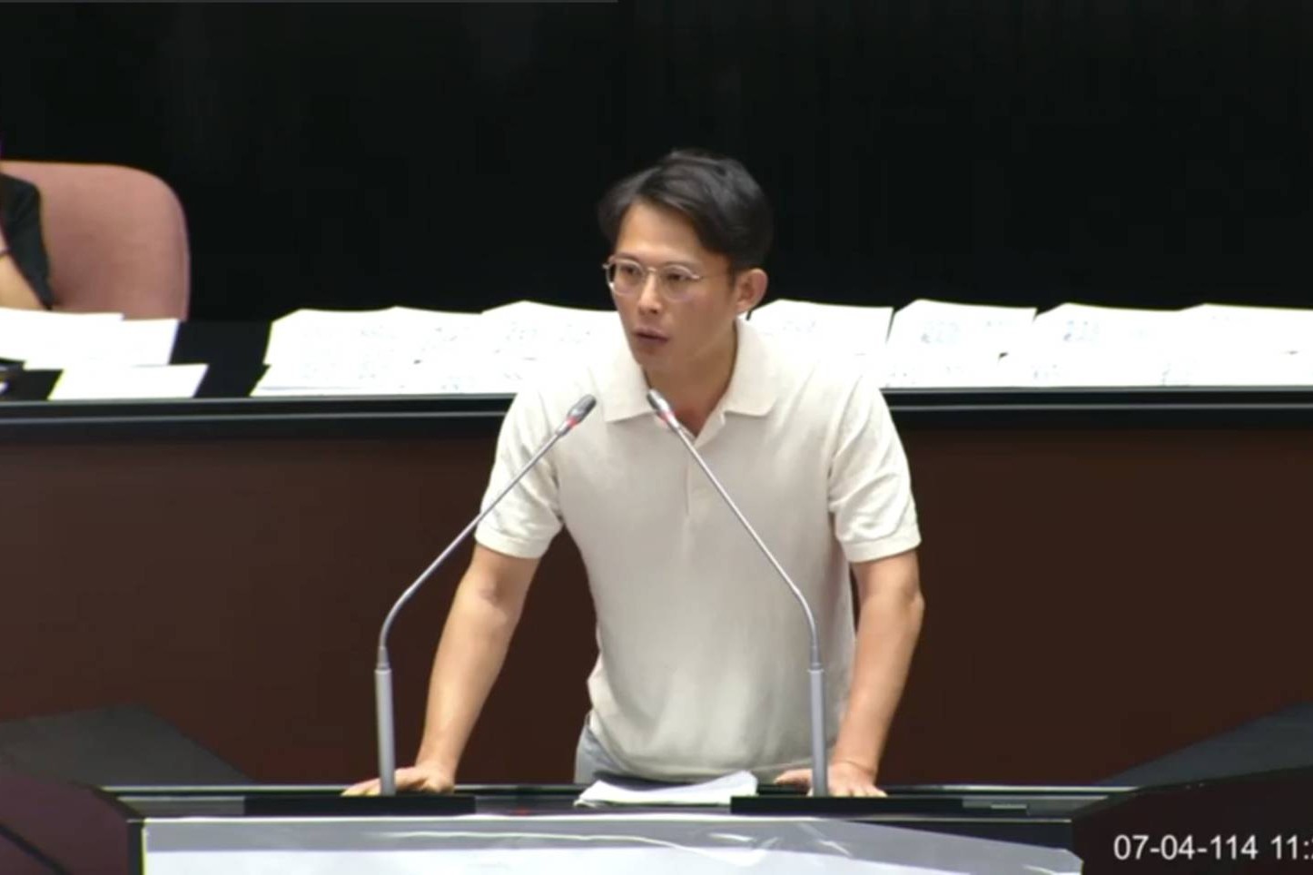 民眾黨團提案要吳釗燮為共諜案負責下台 藍白聯手逕付二讀