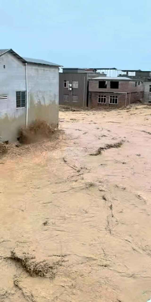 圖為雲表水庫決堤後，下游多條村屯遭遇嚴重洪澇災害。圖／取自界面新聞