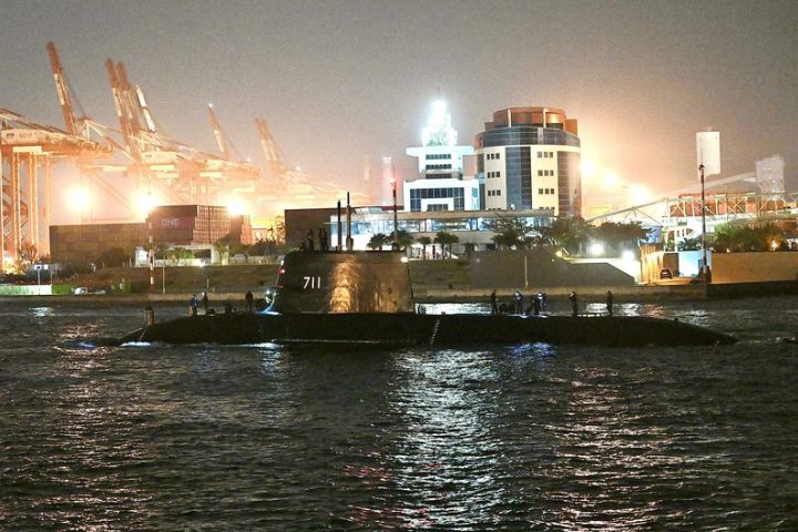 「海鯤號」成功下潛50公尺　國造潛艦正式進入潛航驗證階段