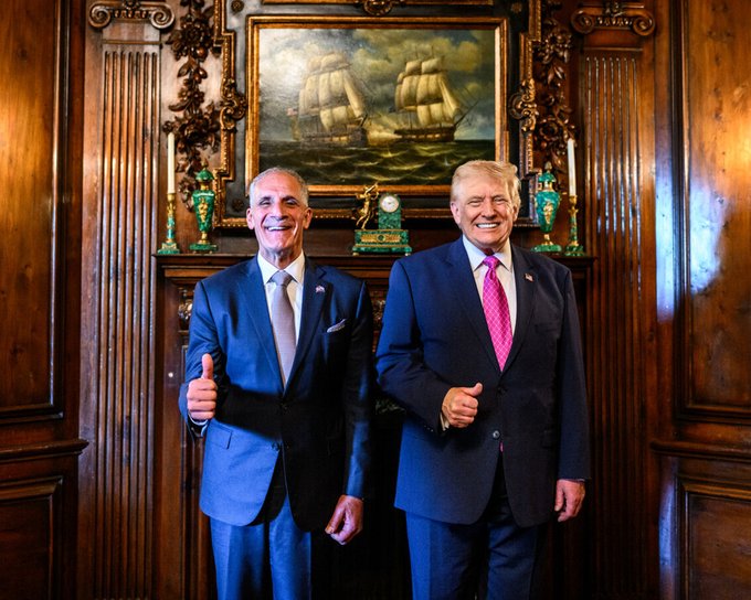 宏都拉斯現任總統阿斯夫拉（左）日前訪問美國，並與川普（右）總統會面。圖／取自Donald J. Trump  social truth