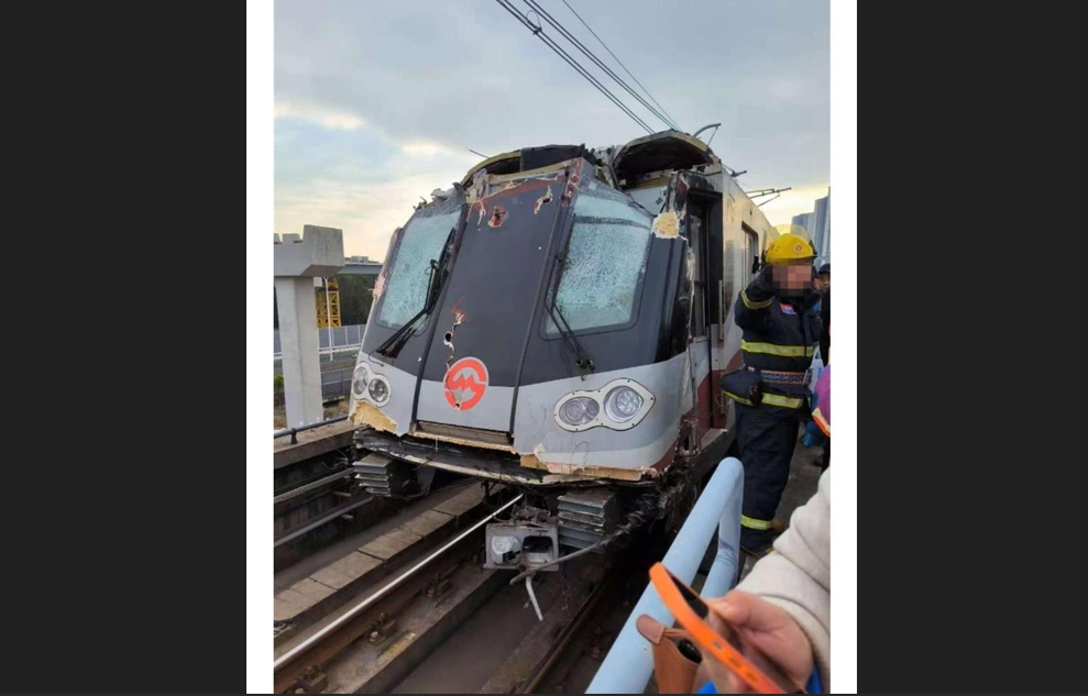 上海地鐵11號線列車撞上掉落的起重機弔臂 暫未傳出人員傷亡