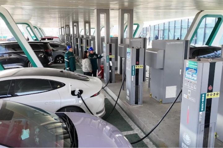 28億人次大遷徙！陸文旅部：春節出遊與消費雙創新高、9天狂掃8034億