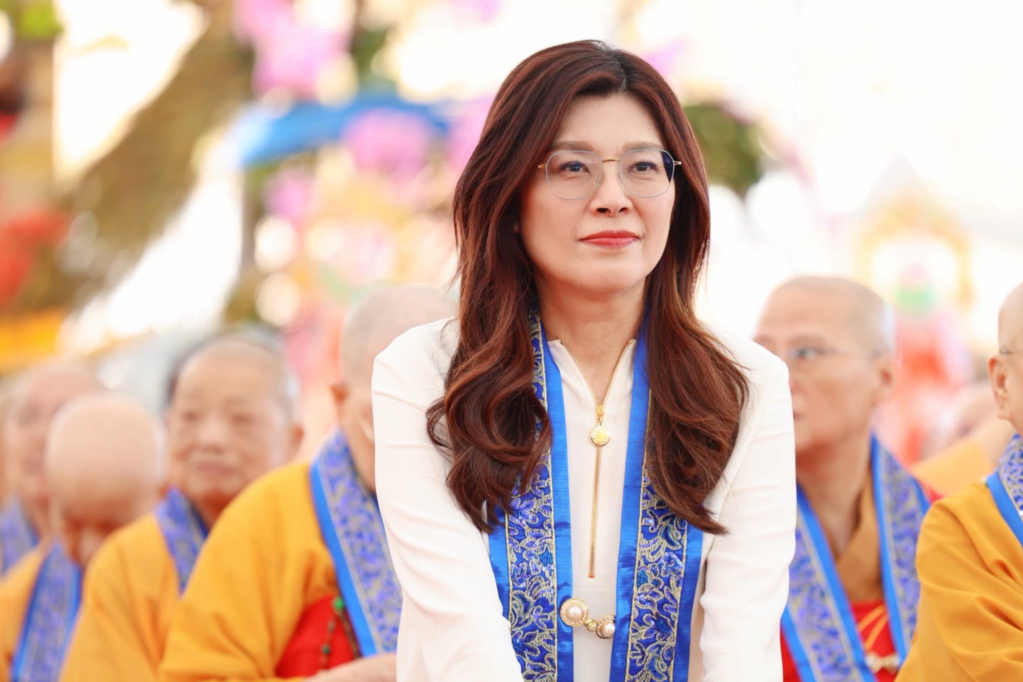 赴屏東浴佛叩鐘嘉年華　鄭麗文：願以和平取代戰爭