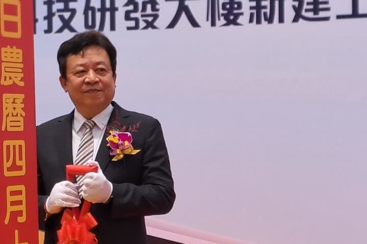 圖為台灣肥料公司前董事長李孫榮參加台灣肥料公司新竹「D7-B科技研發大樓新建工程」5月8日舉行的開工典禮。圖/中央社