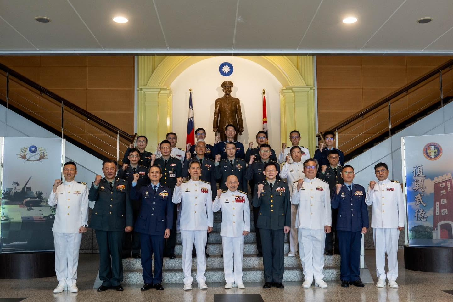 【梅花評論】軍校向外找人：缺的是人才，還是設立扛責防火牆？