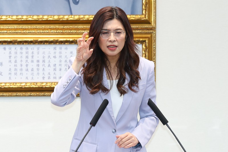 鄭麗文接受《南華早報》專訪：兩岸未來發展須以和平方式「不接受強迫或戰爭」