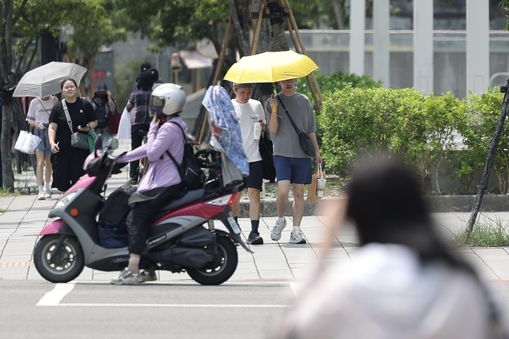 太平洋高壓稍增強雨區縮小　下周日起逢年度大潮防淹水
