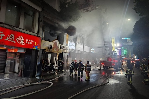 新北三重燒肉店火警　9人送醫 一家五口心有餘悸