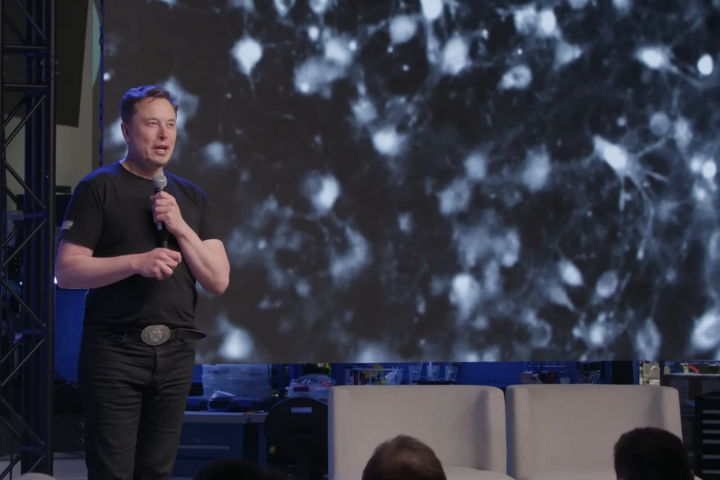 馬斯克規劃Neuralink腦晶片「高量產」　同步將植入手術自動化