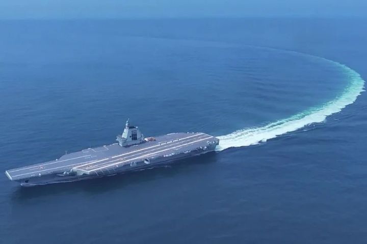 【梅花專論】大陸航母福建號正式服役後會改變台灣海峽地緣政治
