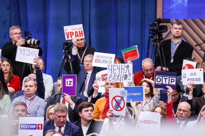 在19日這場數小時的活動中，普丁回答數十個問題，其中部分由俄羅斯民眾事先提交並經篩選，部分現場即時提問。圖/取自俄羅斯總統府