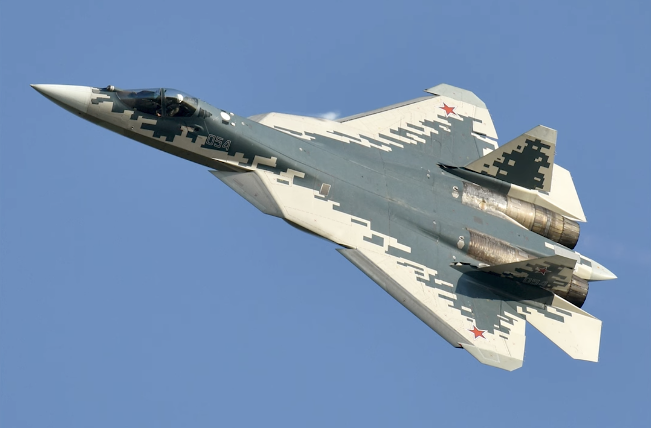 Su-57是一款單座、雙引擎的多用途匿蹤戰機。圖/翻攝自Suchomimus YouTube頻道