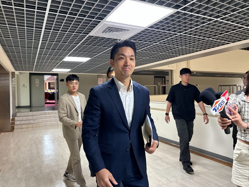 行政院21日邀6都討論食安法修法，台北市長蔣萬安22日受訪表示，各部會有不同意見，會議討論非常發散且冗長。圖／中央社