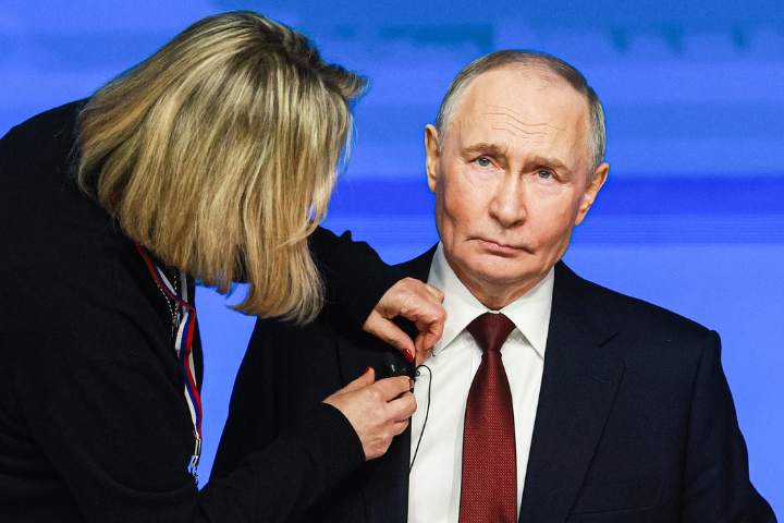 普丁的年終記者會議題涵蓋經濟、社會政策。他經常會脫離講稿，長篇大論地談歷史、地緣政治、經濟或西方國家的政策。圖/取自俄羅斯總統府