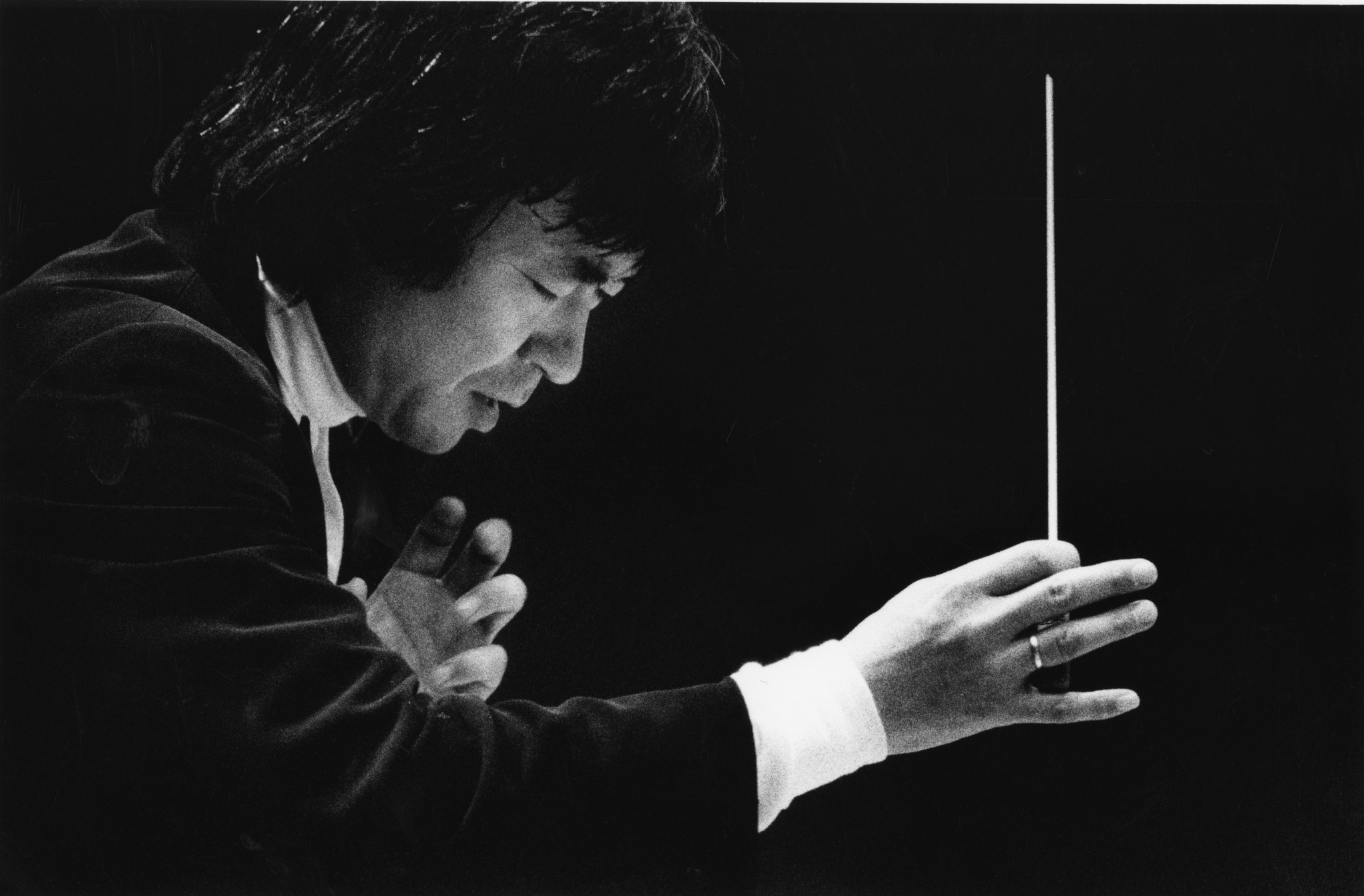小澤征爾領軍波士頓交響樂團近30年，靠的就是他個人魅力。圖/取自Boston Symphony Orchestra臉書