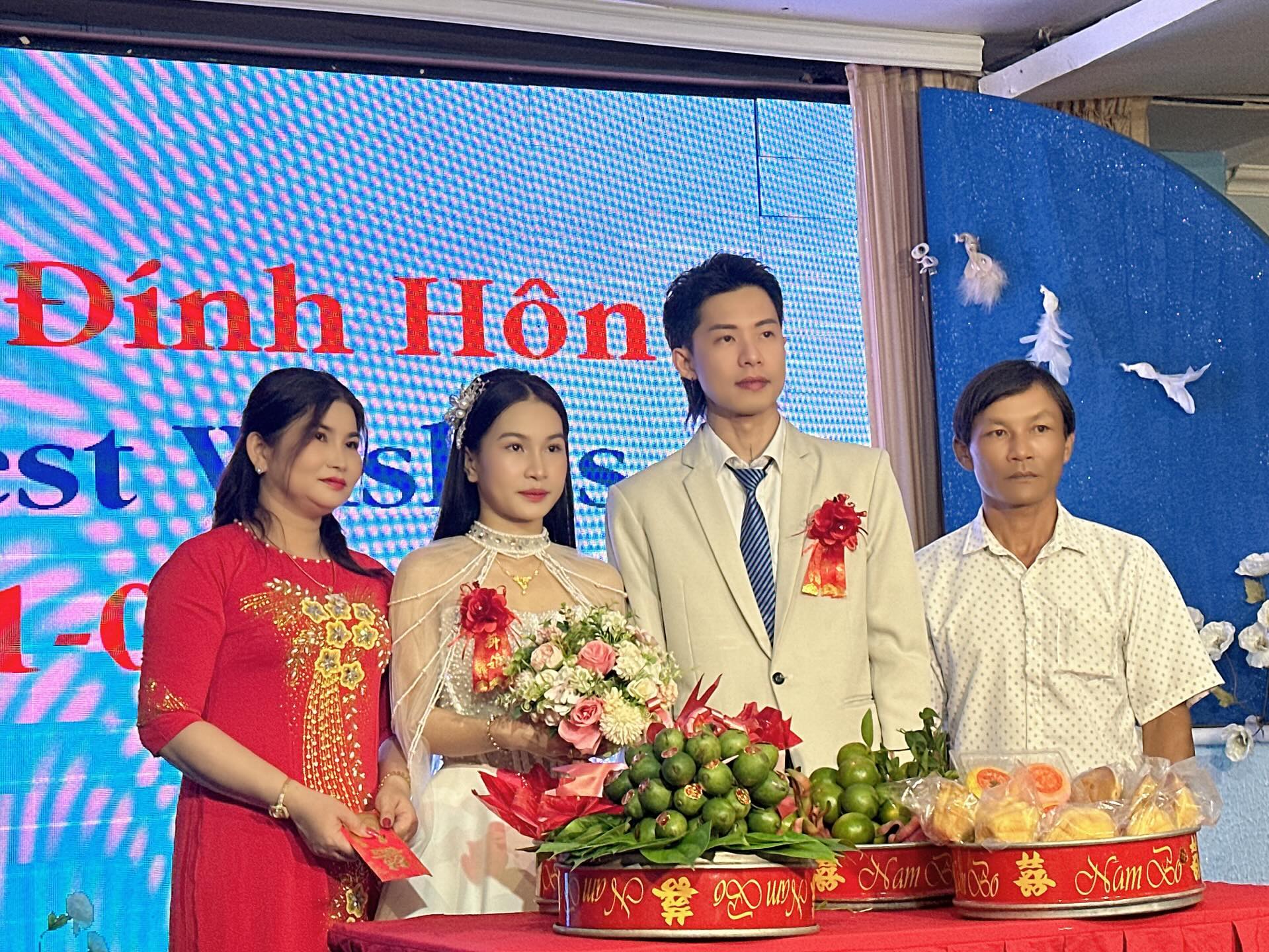 台灣40歲型男髮型師（右二）花70萬元迎娶18歲越南妻子（右三），引起熱烈討論。圖/翻攝nt_nickman7381 Threads